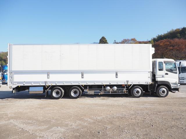 ギガ 　低温設定　７速マニュアル　ジョロダー４列　４軸低床　冷凍ウィング（11枚目）