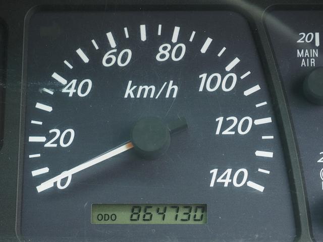 ギガ 　低温設定　７速マニュアル　ジョロダー４列　４軸低床　冷凍ウィング（20枚目）