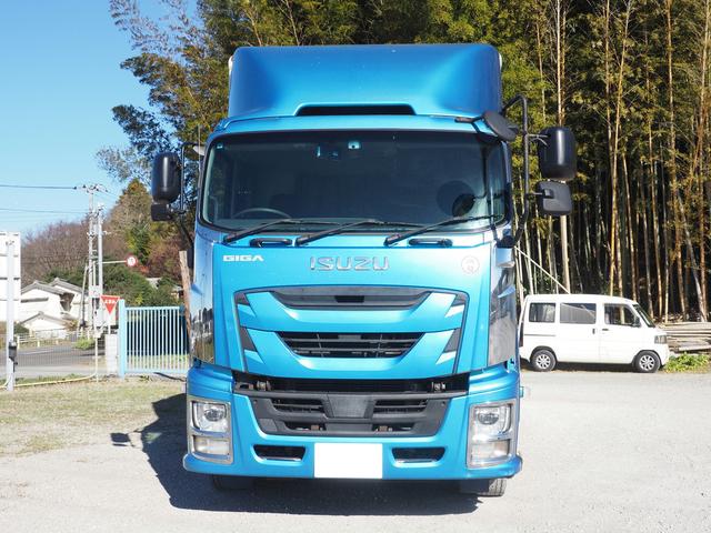 ギガ 　車検付　格納パワーゲート　７速マニュアル　アルミウイング車（8枚目）