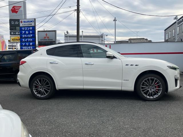 お電話でのお問い合せは、グーネット無料電話をご利用ください。００７８−６０４９−２９１５