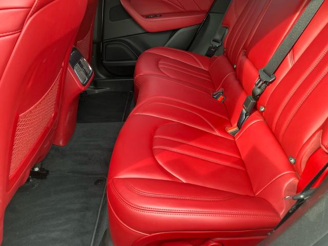 お電話でのお問い合せは、グーネット無料電話をご利用ください。００７８−６０４９−２９１５