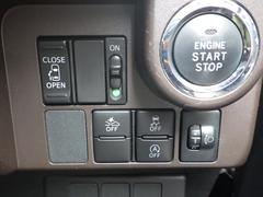 車両入庫チェックではエンジン・機関系をはじめ、電装装備、内装など１００項目以上のチェックをしています。試乗も行なっていますのでご安心下さい。 6