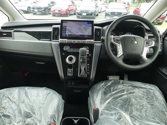 デリカＤ：５ シャモニー　登録済未使用車　全方位　アルパイン１１型ナビ　ＴＶ　ＢＴ　ｅ－Ａｓｓｉｓｔ　エレクトリックテールゲート　両側電動　パワーシート　シートヒーター　ステアリングヒーター　純正１８インチＡＷ（2枚目）