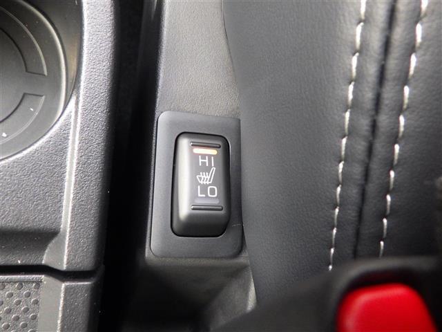 デリカＤ：５ シャモニー　登録済未使用車　全方位　アルパイン１１型ナビ　ＴＶ　ＢＴ　ｅ－Ａｓｓｉｓｔ　エレクトリックテールゲート　両側電動　パワーシート　シートヒーター　ステアリングヒーター　純正１８インチＡＷ（17枚目）