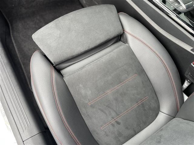 ＣＬＡクラス シューティングブレーク ＣＬＡ１８０　シューティングブレーク　ＡＭＧライン　パノラマＳＲ　半革　パワーシート　シートヒーター　ドラレコ　パワーバックドア　純正ＨＤＤナビ　バックカメラ　地デジ（7枚目）