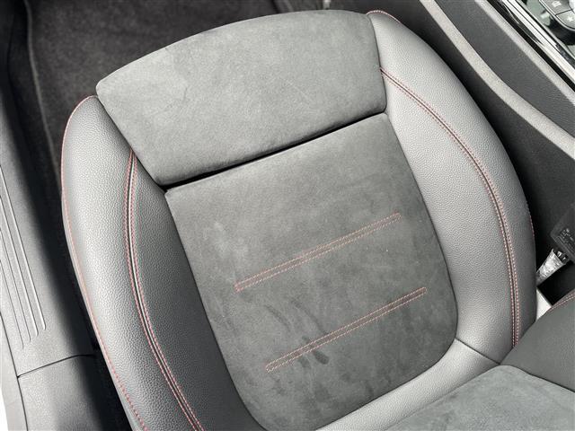 ＣＬＡクラス シューティングブレーク ＣＬＡ１８０　シューティングブレーク　ＡＭＧライン　パノラマＳＲ　半革　パワーシート　シートヒーター　ドラレコ　パワーバックドア　純正ＨＤＤナビ　バックカメラ　地デジ（8枚目）