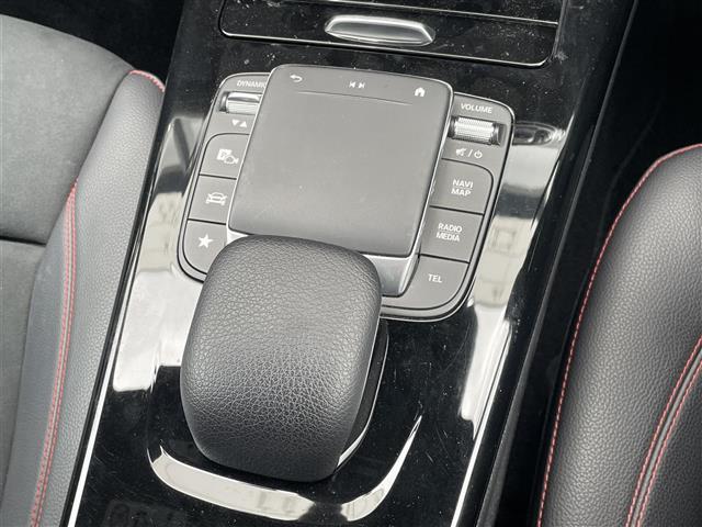 ＣＬＡクラス シューティングブレーク ＣＬＡ１８０　シューティングブレーク　ＡＭＧライン　パノラマＳＲ　半革　パワーシート　シートヒーター　ドラレコ　パワーバックドア　純正ＨＤＤナビ　バックカメラ　地デジ（24枚目）