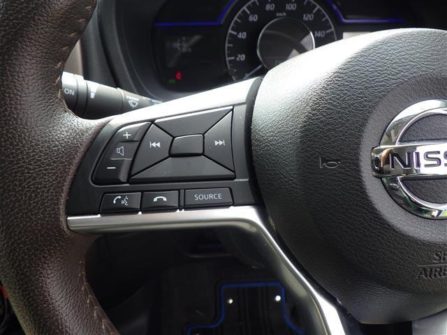 ノート e-パワー メダリスト 全方位 純正ナビ TV BT エマブレ ETC インテリジェントルームミラー LEDヘッドライト ウインカーミラー コーナーセンサー 純正15インチアルミホイル エアロ DVD再生 衝突防止システム(9枚目)