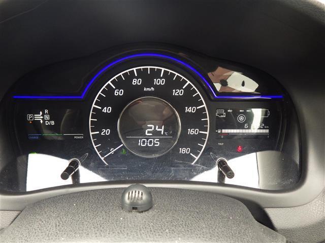 ノート e-パワー メダリスト 全方位 純正ナビ TV BT エマブレ ETC インテリジェントルームミラー LEDヘッドライト ウインカーミラー コーナーセンサー 純正15インチアルミホイル エアロ DVD再生 衝突防止システム(10枚目)