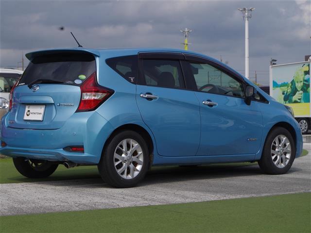 ノート e-パワー メダリスト 全方位 純正ナビ TV BT エマブレ ETC インテリジェントルームミラー LEDヘッドライト ウインカーミラー コーナーセンサー 純正15インチアルミホイル エアロ DVD再生 衝突防止システム(36枚目)