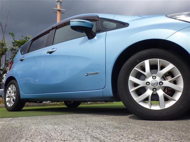 ノート e-パワー メダリスト 全方位 純正ナビ TV BT エマブレ ETC インテリジェントルームミラー LEDヘッドライト ウインカーミラー コーナーセンサー 純正15インチアルミホイル エアロ DVD再生 衝突防止システム(38枚目)