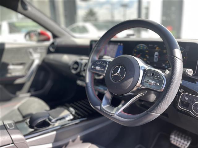 Ａクラス Ａ２００ｄ　ＡＭＧライン　ワイヤレス充電　ＲＳＰ　純正ドライブレコーダー　シートヒーター　パワーシート　純正ＨＤＤナビ　バックカメラ　地デジ　Ｂｌｕｅｔｏｏｔｈ　純正１８インチＡＷ　コーナーセンサー（5枚目）