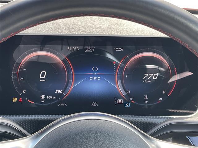 Ａクラス Ａ２００ｄ　ＡＭＧライン　ワイヤレス充電　ＲＳＰ　純正ドライブレコーダー　シートヒーター　パワーシート　純正ＨＤＤナビ　バックカメラ　地デジ　Ｂｌｕｅｔｏｏｔｈ　純正１８インチＡＷ　コーナーセンサー（10枚目）