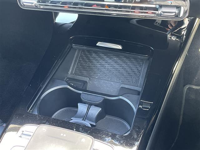 Ａクラス Ａ２００ｄ　ＡＭＧライン　ワイヤレス充電　ＲＳＰ　純正ドライブレコーダー　シートヒーター　パワーシート　純正ＨＤＤナビ　バックカメラ　地デジ　Ｂｌｕｅｔｏｏｔｈ　純正１８インチＡＷ　コーナーセンサー（25枚目）