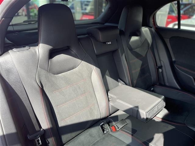 Ａクラス Ａ２００ｄ　ＡＭＧライン　ワイヤレス充電　ＲＳＰ　純正ドライブレコーダー　シートヒーター　パワーシート　純正ＨＤＤナビ　バックカメラ　地デジ　Ｂｌｕｅｔｏｏｔｈ　純正１８インチＡＷ　コーナーセンサー（27枚目）