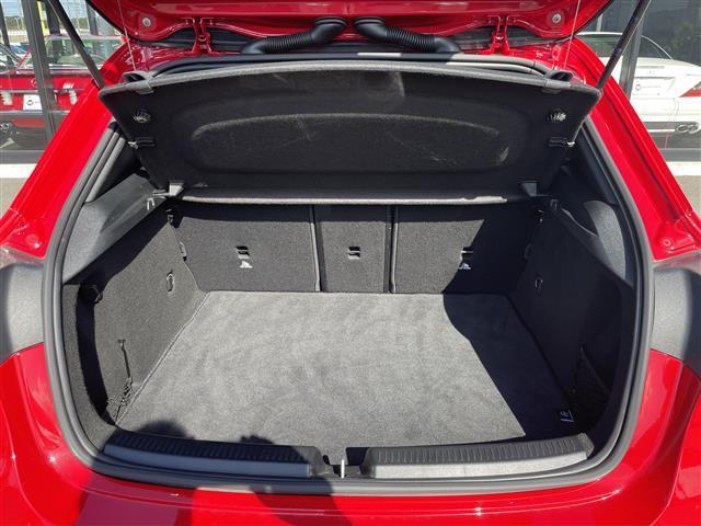 Ａクラス Ａ２００ｄ　ＡＭＧライン　ワイヤレス充電　ＲＳＰ　純正ドライブレコーダー　シートヒーター　パワーシート　純正ＨＤＤナビ　バックカメラ　地デジ　Ｂｌｕｅｔｏｏｔｈ　純正１８インチＡＷ　コーナーセンサー（30枚目）