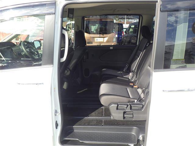 セレナ ハイウェイスターV 全方位 10型純正ナビ TV BT 後席モニター エマブレ プロパイ インテリジェントクルーズコントロール ハンズフリー両側電動 ドラレコ ETC LEDヘッドライト コーナーセンサー(19枚目)