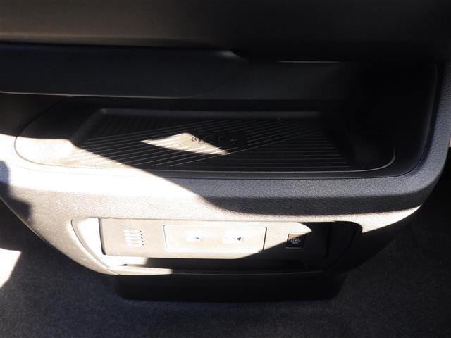 セレナ e-パワー ハイウェイスターV 登録済未使用車 12.3型純正ナビ TV BT 全方位 後席モニター 置充 ETC エマブレ プロパイ インテリジェントクルーズコントロール インテリジェントルームミラー ハンズフリー両側電動(17枚目)