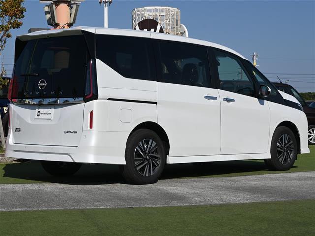 セレナ e-パワー ハイウェイスターV 登録済未使用車 12.3型純正ナビ TV BT 全方位 後席モニター 置充 ETC エマブレ プロパイ インテリジェントクルーズコントロール インテリジェントルームミラー ハンズフリー両側電動(36枚目)