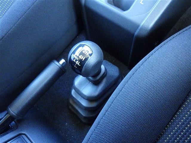 ジムニーノマド ＦＣ　衝突軽減　ＡＣＣ　シートヒーター　ＬＥＤヘッドライト　ウインカーミラー　リアコーナーセンサー　純正１５インチＡＷ（11枚目）