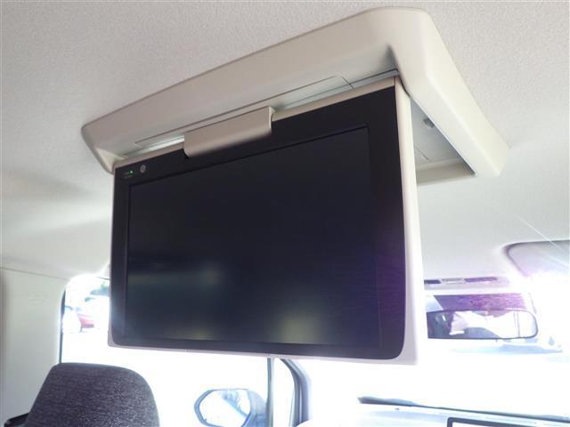 シエンタ ハイブリッドＺ　全方位　１０．５型純正ナビ　ＴＶ　ＢＴ　後席モニター　Ｔｏｙｏｔａ　Ｓａｆｅｔｙ　Ｓｅｎｓｅ　両側電動　シートヒーター　ＥＴＣ　ＬＥＤヘッドライト　クリアランスソナー　純正１５インチアルミホイル（3枚目）