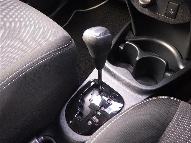 ヴィッツ Ｆ　セーフティーエディションＩＩＩ（11枚目）