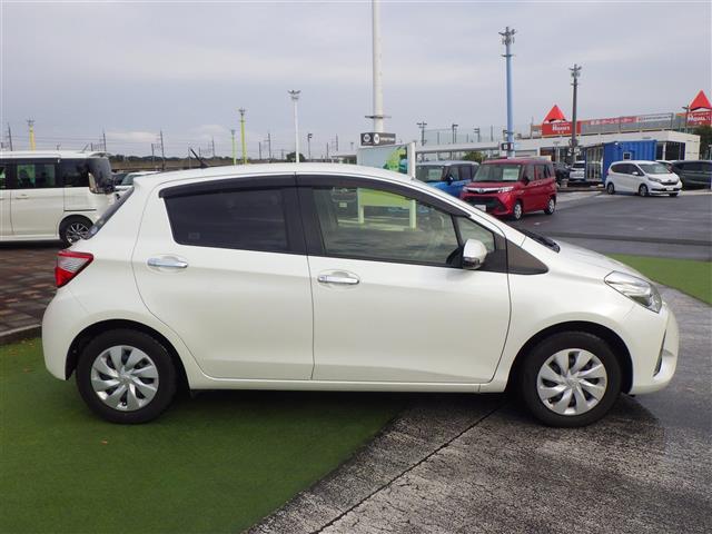 ヴィッツ Ｆ　セーフティーエディションＩＩＩ（33枚目）