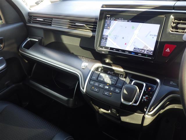 ステップワゴンスパーダ スパーダハイブリッド　Ｇ・ＥＸ　ホンダセンシング（15枚目）