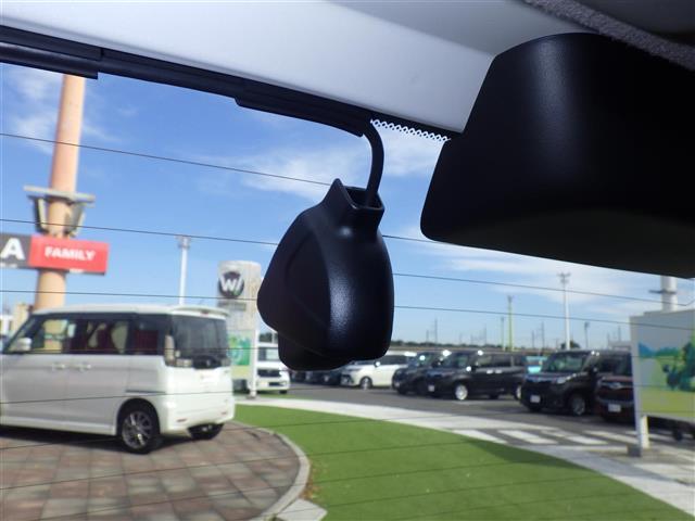 フィット ｅ：ＨＥＶネス（16枚目）