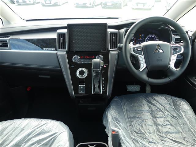 デリカＤ：５ シャモニー　登録済未使用車　両側電動　エレクトリックテールゲート　ｅ－Ａｓｓｉｓｔ　パワーシート　シートヒーター　純正１８インチアルミホイル（2枚目）