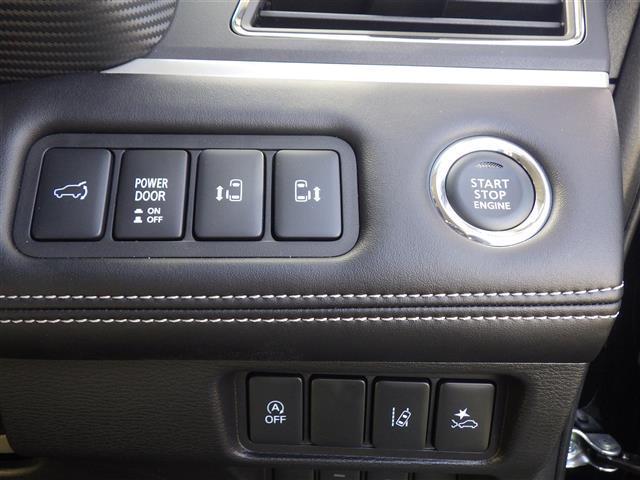 デリカＤ：５ シャモニー　登録済未使用車　両側電動　エレクトリックテールゲート　ｅ－Ａｓｓｉｓｔ　パワーシート　シートヒーター　純正１８インチアルミホイル（10枚目）