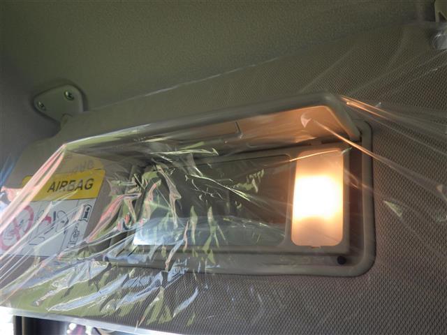 デリカＤ：５ シャモニー　登録済未使用車　両側電動　エレクトリックテールゲート　ｅ－Ａｓｓｉｓｔ　パワーシート　シートヒーター　純正１８インチアルミホイル（16枚目）