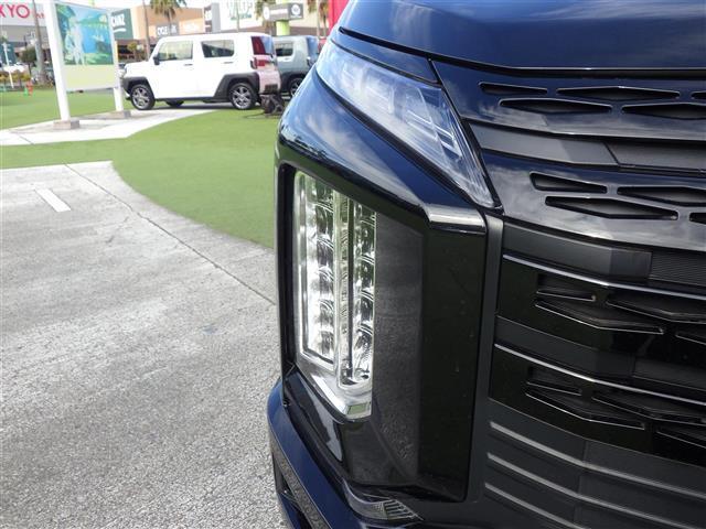 デリカＤ：５ シャモニー　登録済未使用車　両側電動　エレクトリックテールゲート　ｅ－Ａｓｓｉｓｔ　パワーシート　シートヒーター　純正１８インチアルミホイル（27枚目）