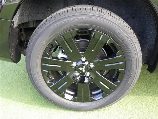 デリカＤ：５ シャモニー　登録済未使用車　両側電動　エレクトリックテールゲート　ｅ－Ａｓｓｉｓｔ　パワーシート　シートヒーター　純正１８インチアルミホイル（40枚目）