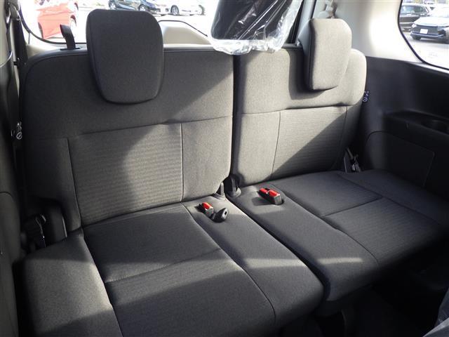 セレナ ｅ－パワー　ハイウェイスターＶ　登録済未使用車　全方位　１２．３型純正ナビ　ＴＶ　ＢＴ　エマブレ　プロパイ　インテリジェントクルーズコントロール　ハンズフリー両側電動　インテリジェントルームミラー　置充　ＥＴＣ　コーナーセンサー（20枚目）