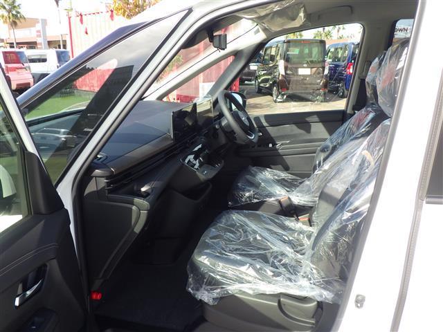 セレナ ｅ－パワー　ハイウェイスターＶ　登録済未使用車　全方位　１２．３型純正ナビ　ＴＶ　ＢＴ　エマブレ　プロパイ　インテリジェントクルーズコントロール　ハンズフリー両側電動　インテリジェントルームミラー　置充　ＥＴＣ　コーナーセンサー（21枚目）