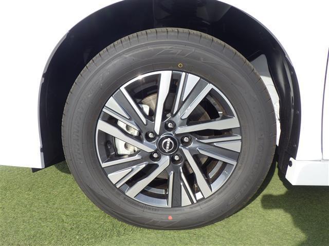 セレナ ｅ－パワー　ハイウェイスターＶ　登録済未使用車　全方位　１２．３型純正ナビ　ＴＶ　ＢＴ　エマブレ　プロパイ　インテリジェントクルーズコントロール　ハンズフリー両側電動　インテリジェントルームミラー　置充　ＥＴＣ　コーナーセンサー（41枚目）