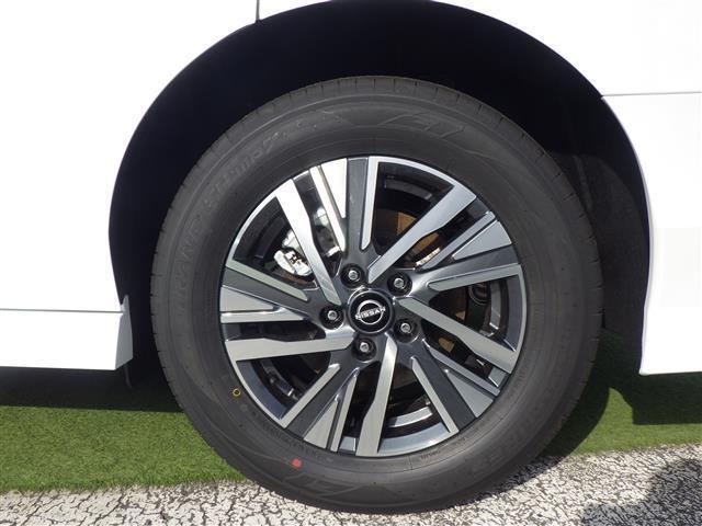 セレナ ｅ－パワー　ハイウェイスターＶ　登録済未使用車　全方位　１２．３型純正ナビ　ＴＶ　ＢＴ　エマブレ　プロパイ　インテリジェントクルーズコントロール　ハンズフリー両側電動　インテリジェントルームミラー　置充　ＥＴＣ　コーナーセンサー（42枚目）