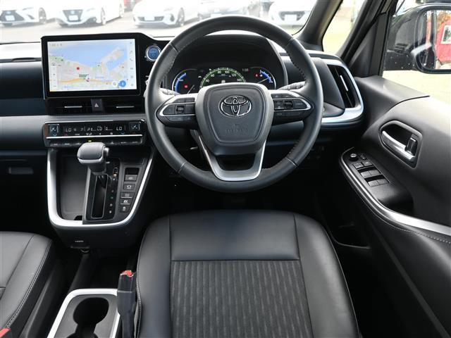 ノア ハイブリッドＳ－Ｚ　１０．５型純正ナビ　ＴＶ　ＢＴ　両側電動　ドラレコ　Ｔｏｙｏｔａ　Ｓａｆｅｔｙ　シートヒーター　ＥＴＣ　ＬＥＤヘッドライト　クリアランスソナー　純正１７インチアルミホイル（18枚目）