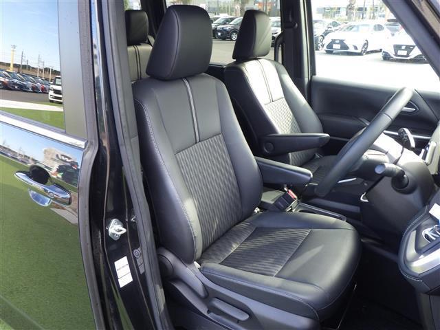 ノア ハイブリッドＳ－Ｚ　１０．５型純正ナビ　ＴＶ　ＢＴ　両側電動　ドラレコ　Ｔｏｙｏｔａ　Ｓａｆｅｔｙ　シートヒーター　ＥＴＣ　ＬＥＤヘッドライト　クリアランスソナー　純正１７インチアルミホイル（19枚目）