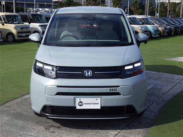 フリード ｅ：ＨＥＶエアー　ＥＸ　全方位　１１．４型純正ナビ　ＴＶ　ＢＴ　ホンダセンシング　両側電動　シートヒーター　ドラレコ　ＥＴＣ　ＬＥＤヘッドライト　ウインカーミラー　コーナーセンサー　純正１５インチアルミホイル（30枚目）