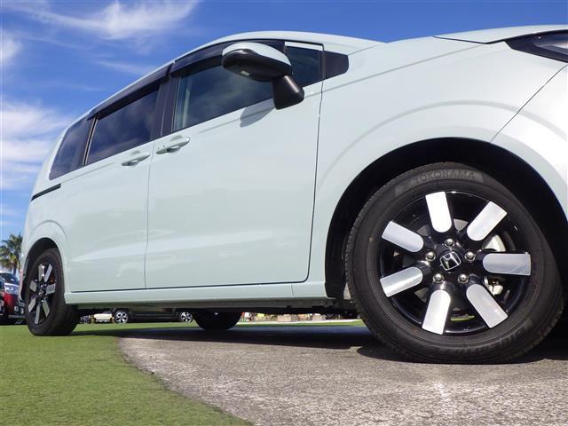 フリード ｅ：ＨＥＶエアー　ＥＸ　全方位　１１．４型純正ナビ　ＴＶ　ＢＴ　ホンダセンシング　両側電動　シートヒーター　ドラレコ　ＥＴＣ　ＬＥＤヘッドライト　ウインカーミラー　コーナーセンサー　純正１５インチアルミホイル（38枚目）