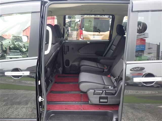 セレナ ｅ－パワー　ハイウェイスターＶ（17枚目）