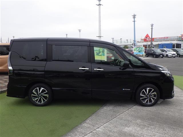 セレナ ｅ－パワー　ハイウェイスターＶ（33枚目）