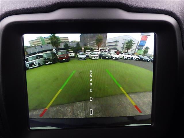 ジープ・レネゲード リミテッド（3枚目）