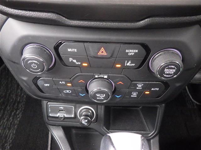 ジープ・レネゲード リミテッド（13枚目）