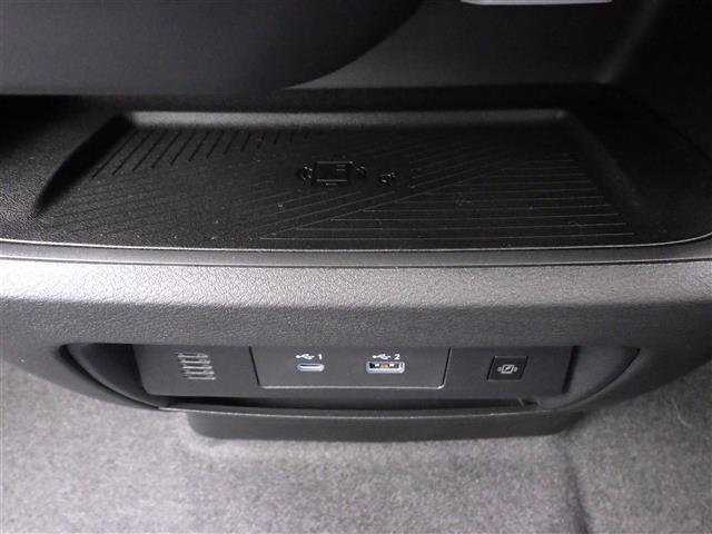 セレナ ｅ－パワー　ハイウェイスターＶ　登録済未使用車　全方位　１２．３型純正ナビ　ＴＶ　ＢＴ　プロパイ　エマブレ　インテリジェントクルーズコントロール　インテリジェントルームミラー　置充　ハンズフリー両側電動　ＥＴＣ　コーナーセンサー（16枚目）