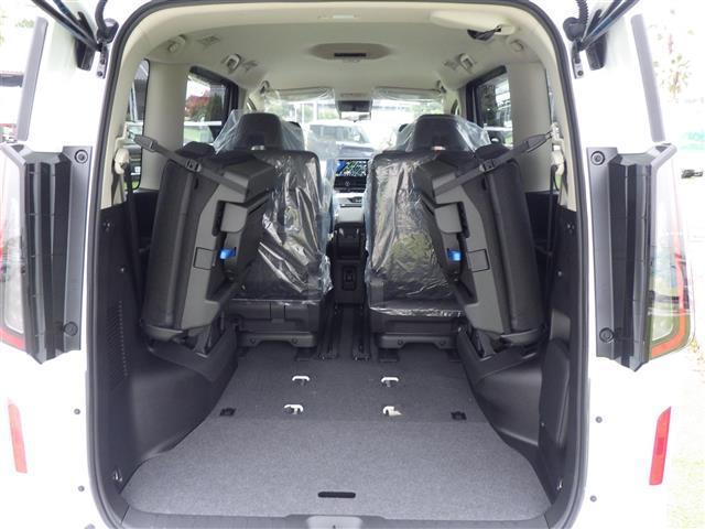 セレナ ｅ－パワー　ハイウェイスターＶ　登録済未使用車　全方位　１２．３型純正ナビ　ＴＶ　ＢＴ　プロパイ　エマブレ　インテリジェントクルーズコントロール　インテリジェントルームミラー　置充　ハンズフリー両側電動　ＥＴＣ　コーナーセンサー（25枚目）