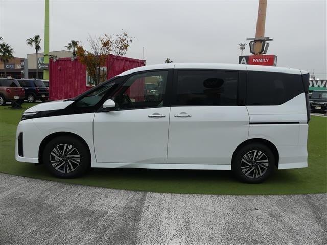 セレナ ｅ－パワー　ハイウェイスターＶ　登録済未使用車　全方位　１２．３型純正ナビ　ＴＶ　ＢＴ　プロパイ　エマブレ　インテリジェントクルーズコントロール　インテリジェントルームミラー　置充　ハンズフリー両側電動　ＥＴＣ　コーナーセンサー（33枚目）