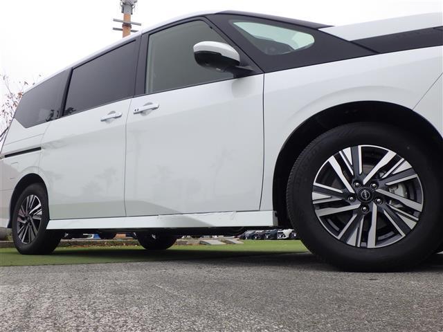 セレナ ｅ－パワー　ハイウェイスターＶ　登録済未使用車　全方位　１２．３型純正ナビ　ＴＶ　ＢＴ　プロパイ　エマブレ　インテリジェントクルーズコントロール　インテリジェントルームミラー　置充　ハンズフリー両側電動　ＥＴＣ　コーナーセンサー（38枚目）